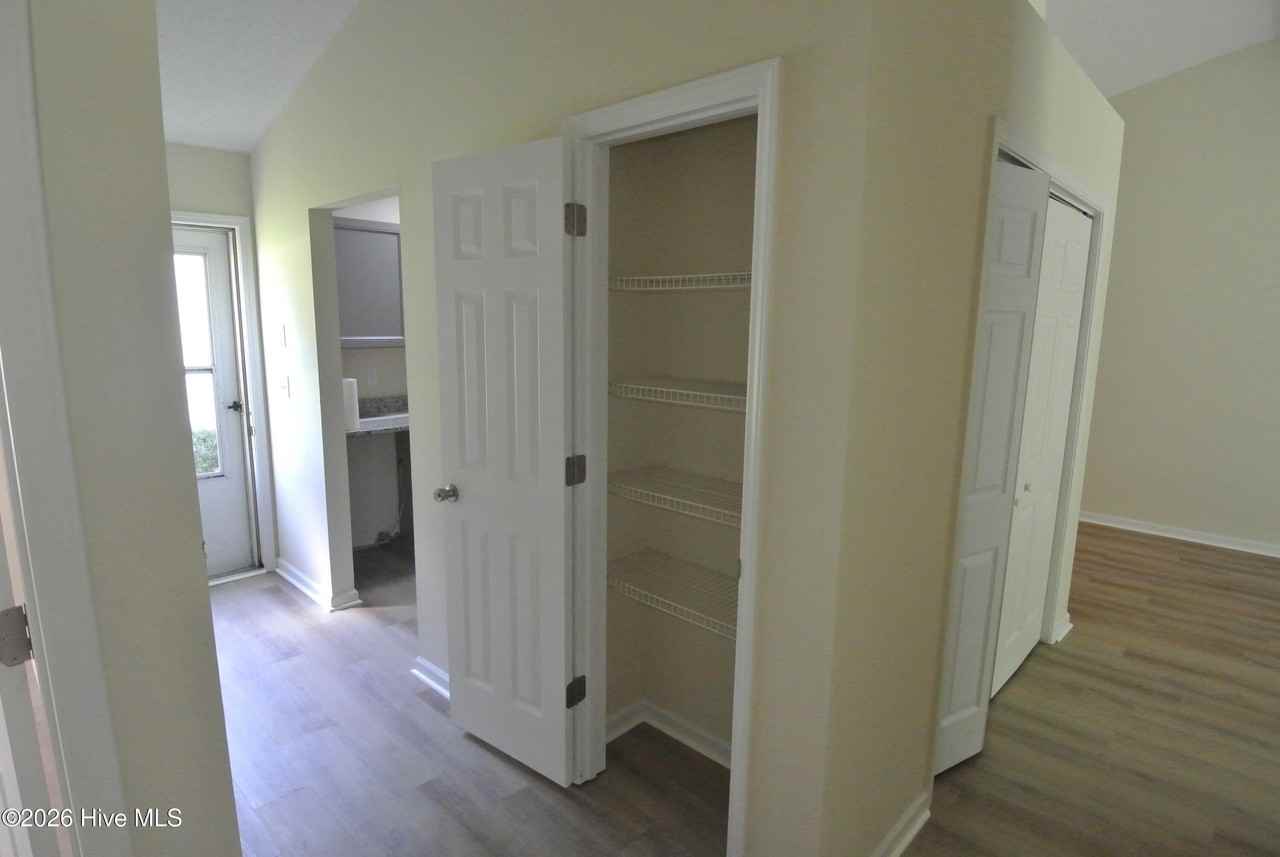 1491 Race Track Rd - Photo 4 of 15
