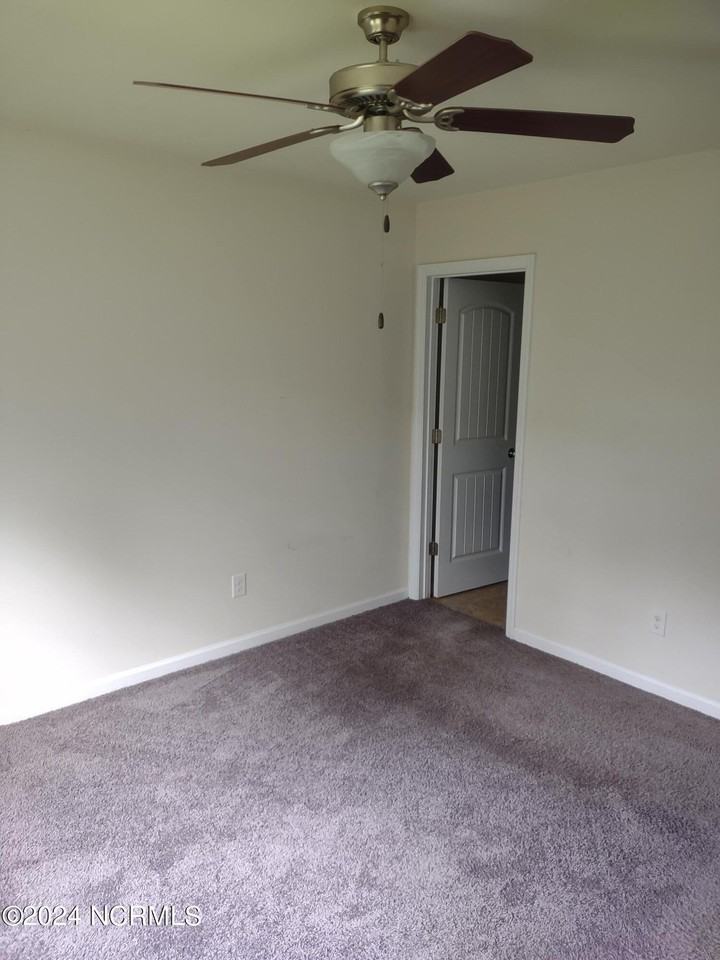 126 Beacon Woods Dr - Photo 4 of 5