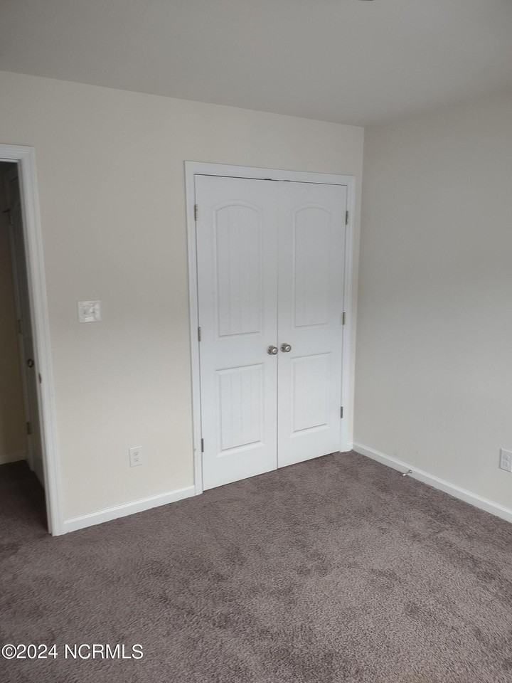 126 Beacon Woods Dr - Photo 5 of 5