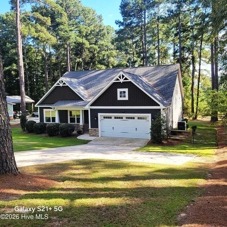 1897 Airport Rd - Photo 2 of 50