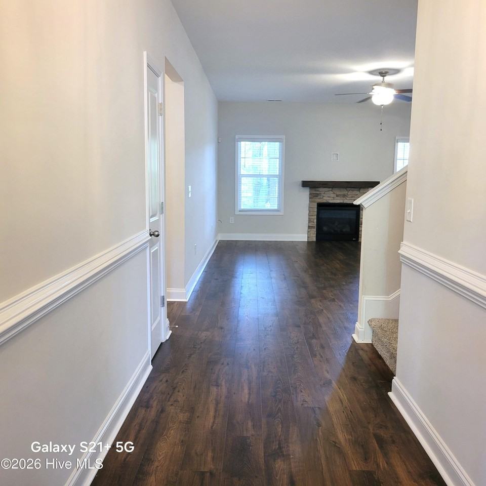 1897 Airport Rd - Photo 3 of 50