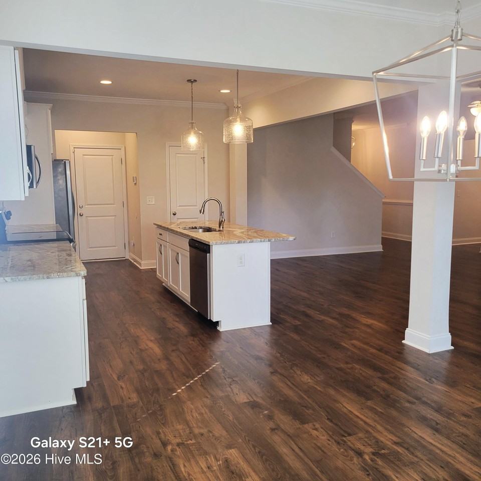 1897 Airport Rd - Photo 6 of 50