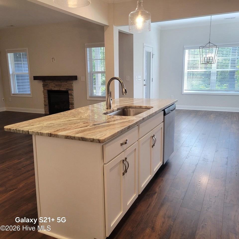 1897 Airport Rd - Photo 7 of 50
