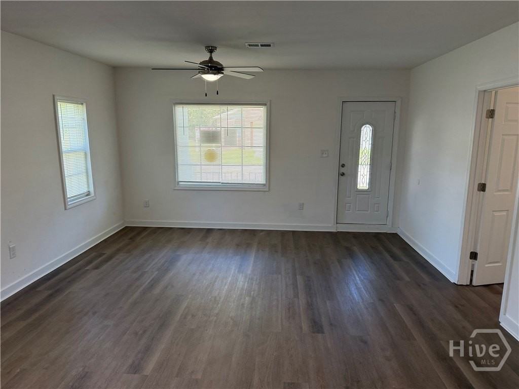 4015 5th St - Photo 2 of 16