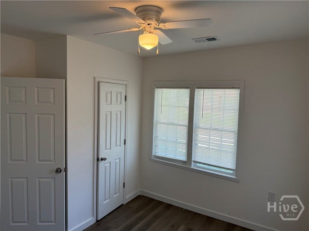 4015 5th St - Photo 5 of 16