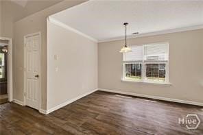 262 Silver Brook Cir - Photo 3 of 11