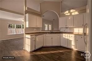 262 Silver Brook Cir - Photo 5 of 11