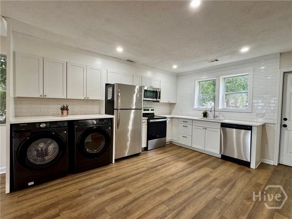 2032 Eppinger St - Photo 6 of 14