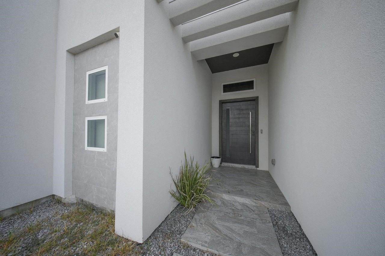 2505 Lucia Ct - Photo 3 of 22