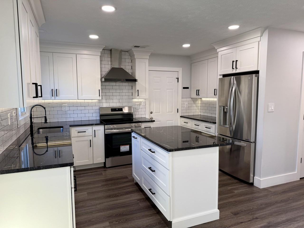 2613 Ashbrooke Dr - Photo 4 of 19