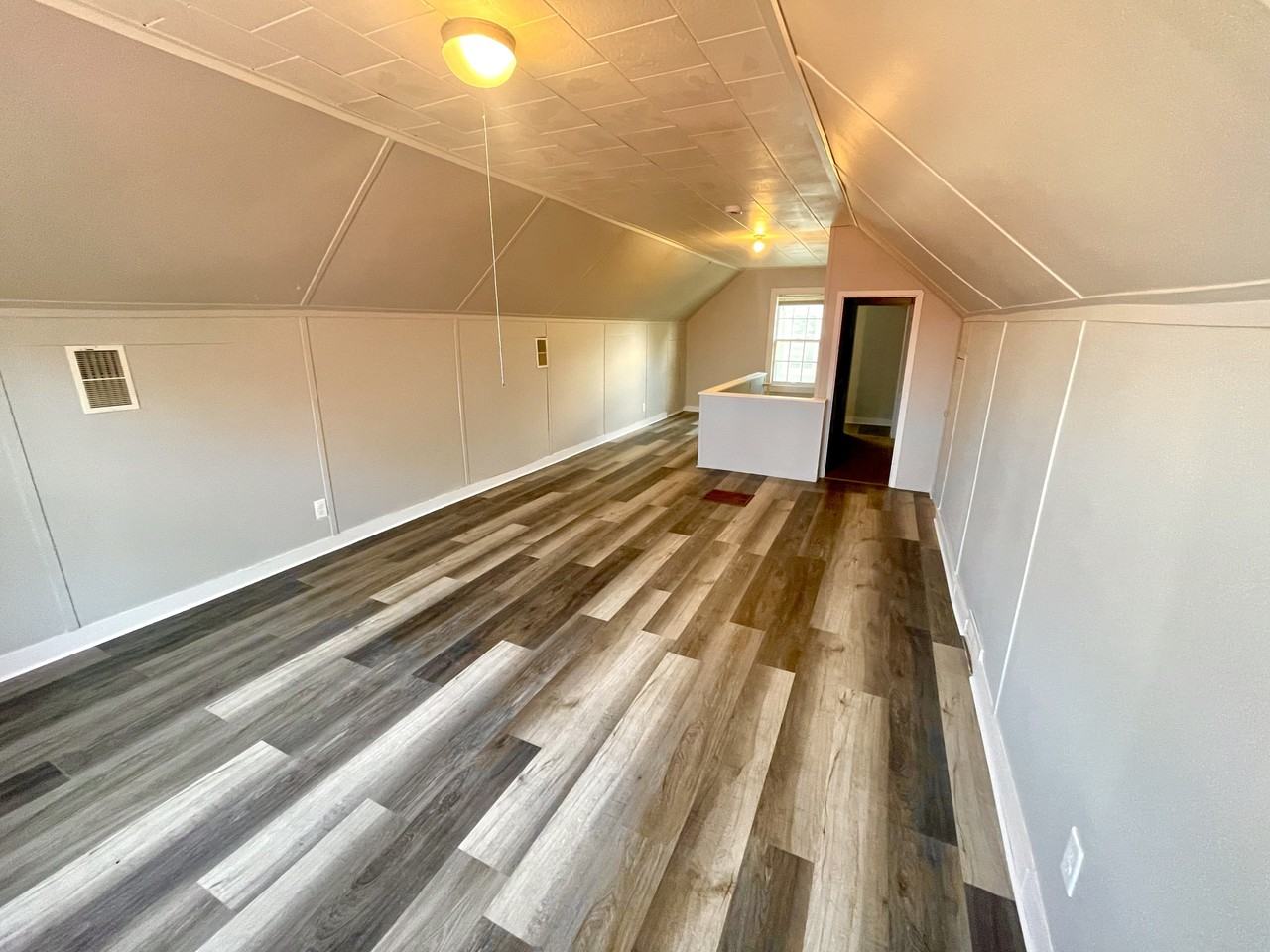 1262 Minnehaha Ave E #1262 - Photo 5 of 10