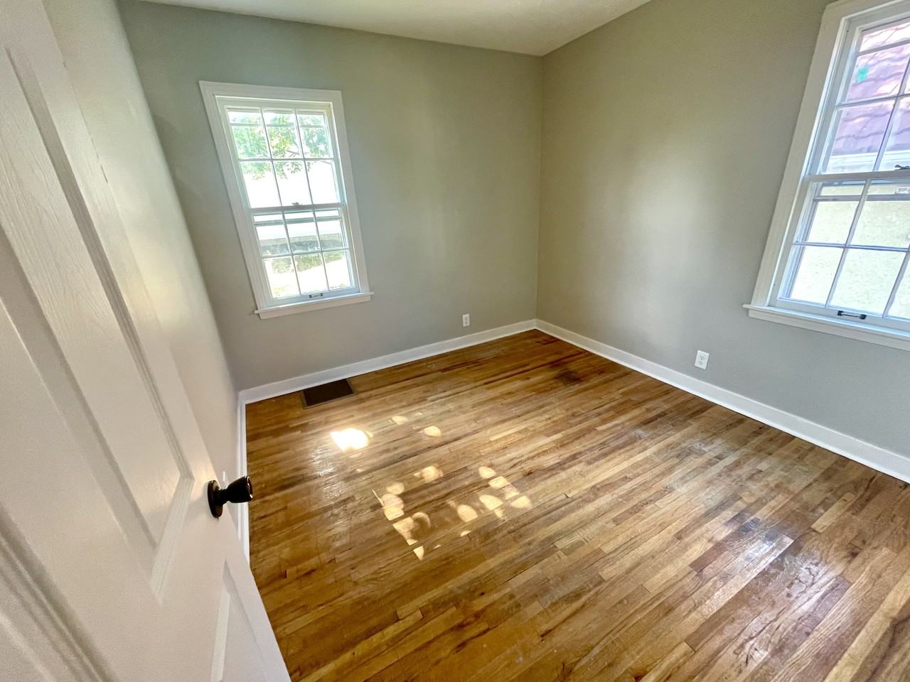 1262 Minnehaha Ave E #1262 - Photo 7 of 10