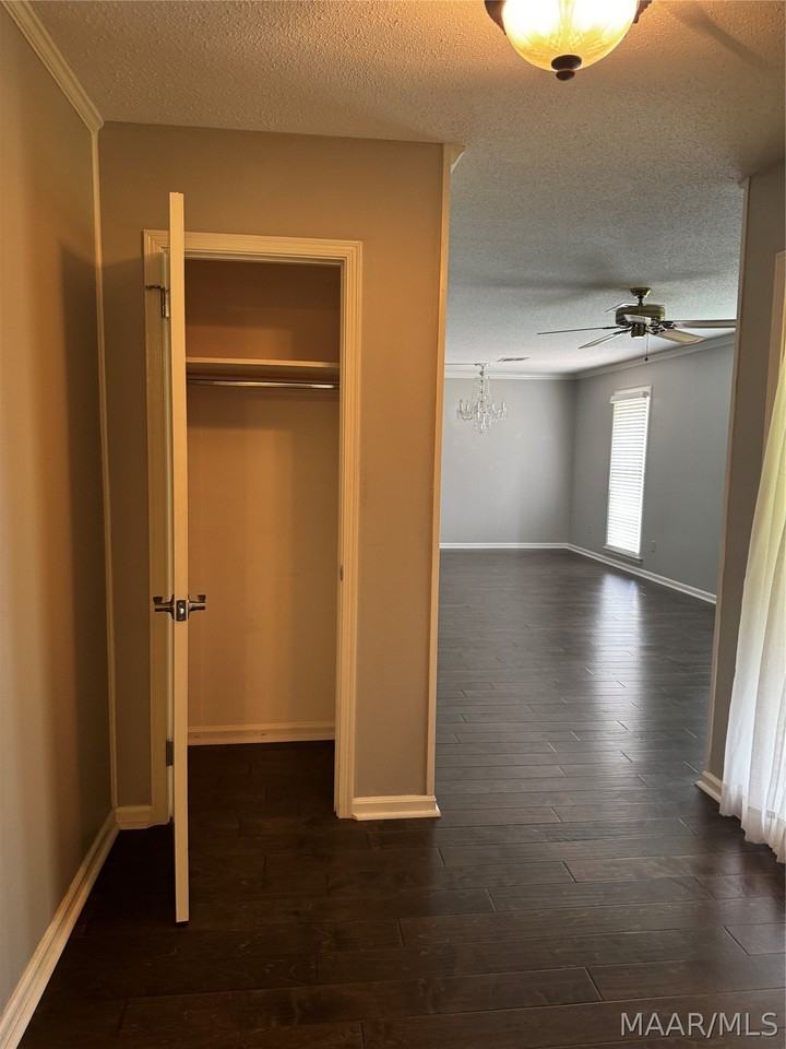 1425 Pine Ridge Rd - Photo 3 of 39