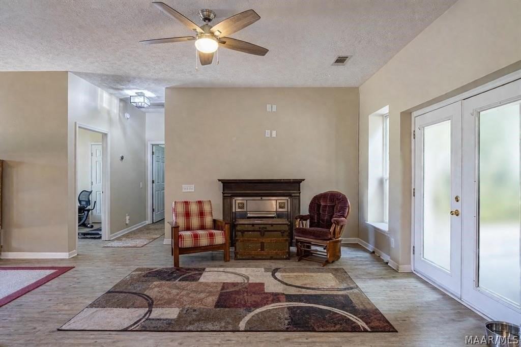 198 Meadow Ln - Photo 6 of 34