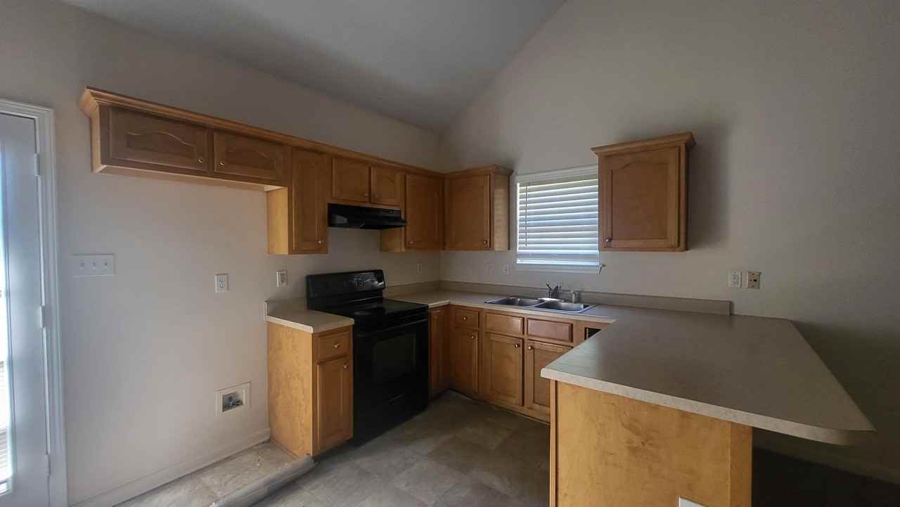 2843 Misty Briar Cv - Photo 3 of 14