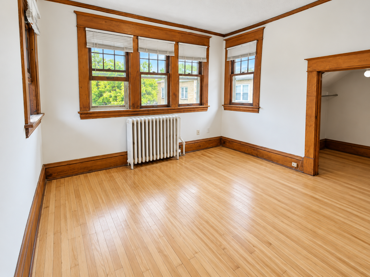 1951 Grand Ave - Photo 6 of 10