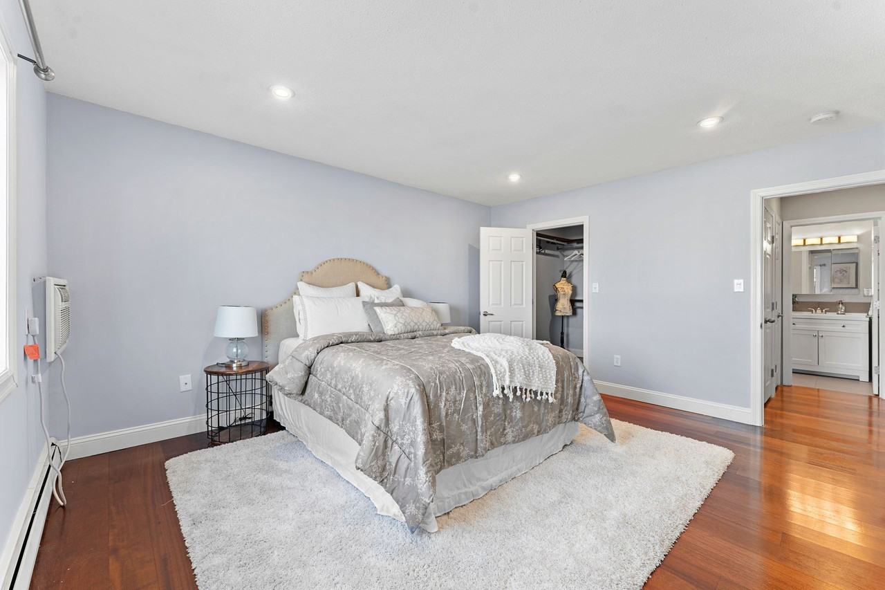 474 Broadway - 26Apt 26 #26 - Photo 5 of 40