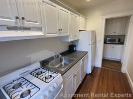 featured image of 11 Ellery St #3