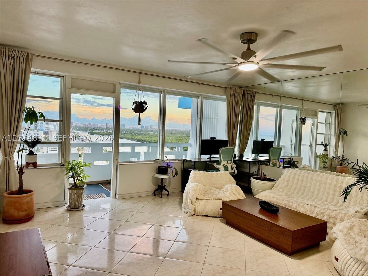 3111 N Ocean Dr #1611 - Photo 4 of 41
