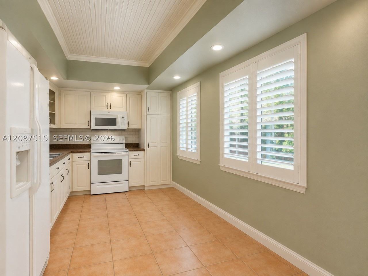 3050 Ne 48th Ct #405 - Photo 5 of 19