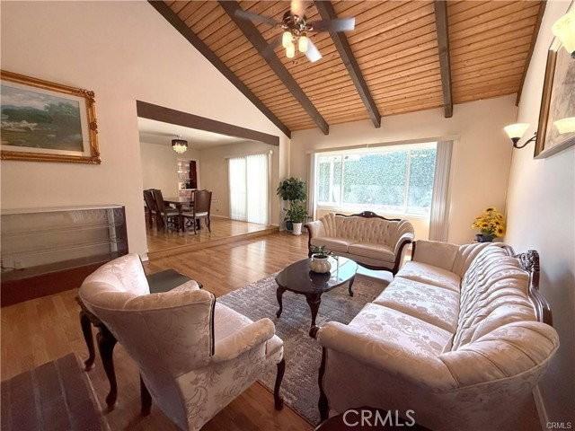 512 Concord Ave - Photo 2 of 8