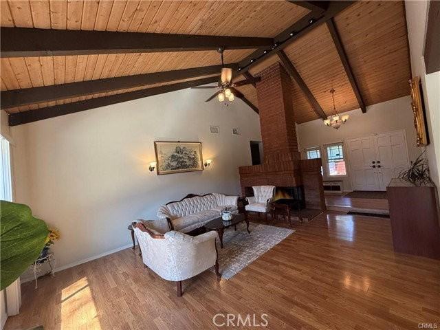 512 Concord Ave - Photo 4 of 8