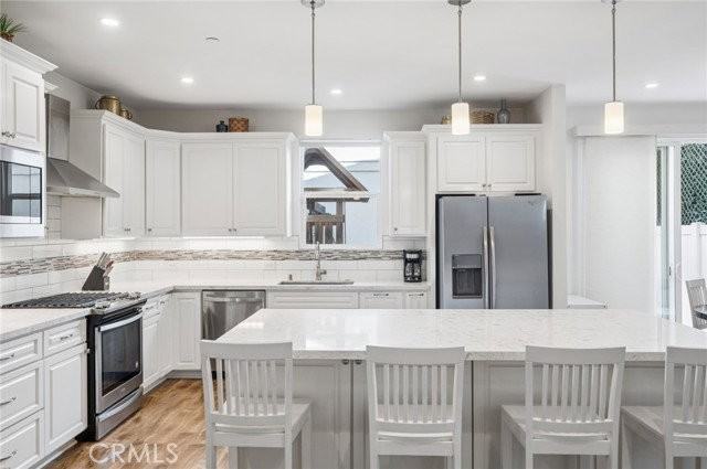 163 Flower St #B - Photo 7 of 8