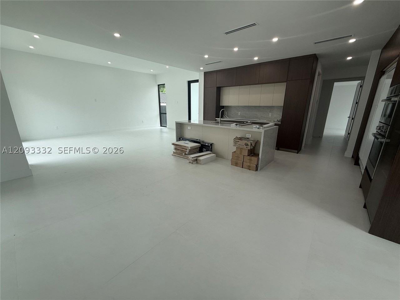 353 Sw 23rd Rd - Photo 5 of 8