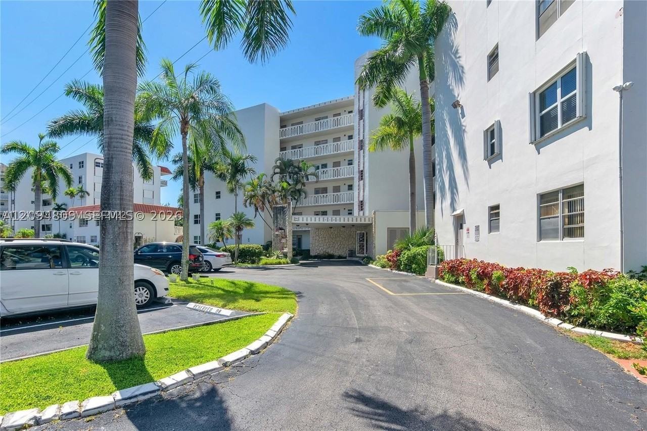 3181 S Ocean Dr #108