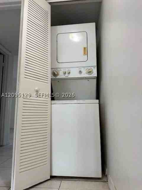 8585 Nw 6th Ln #9-210 - Photo 4 of 6