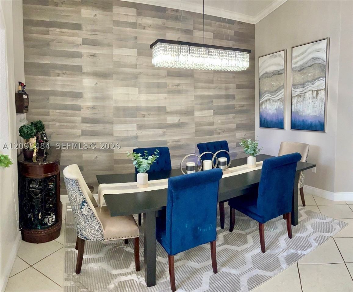 15426 Sw 21st Ter - Photo 2 of 10