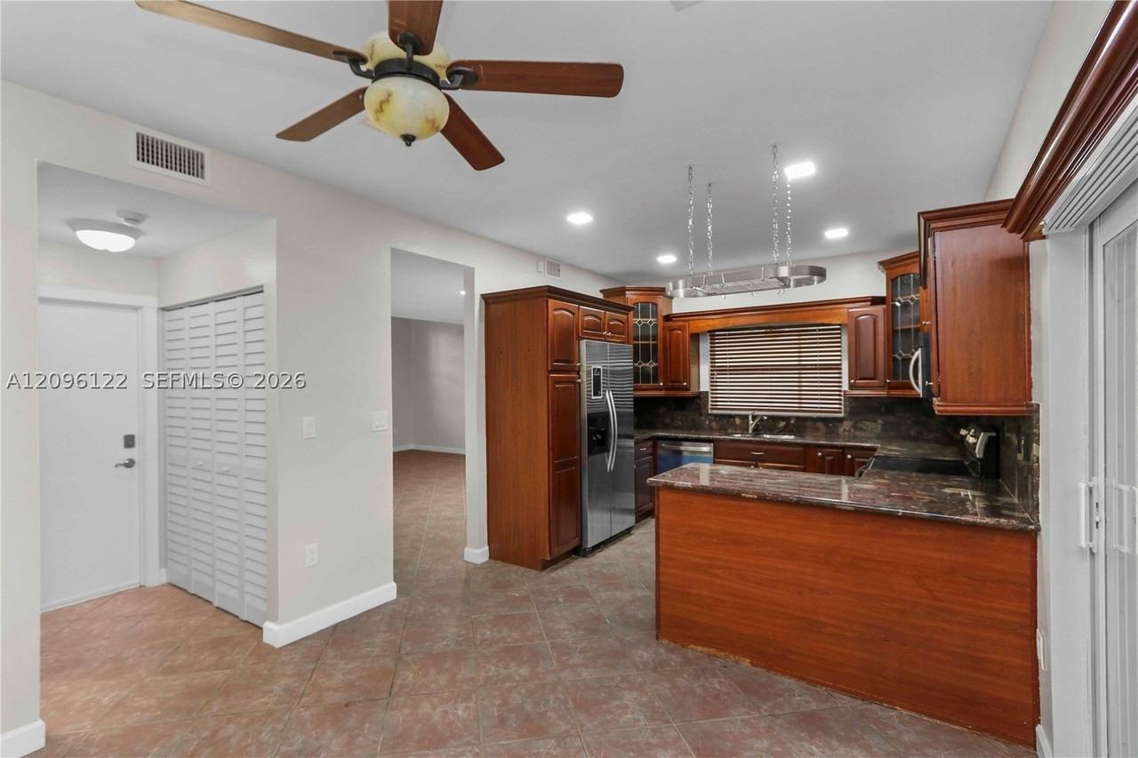 11763 Sw 102nd St #0 - Photo 7 of 27