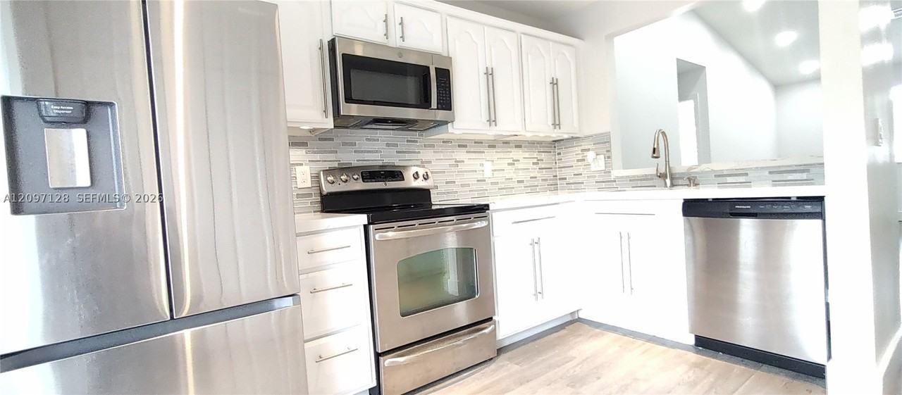 6646 Sw 115th Ct #110 - Photo 5 of 21