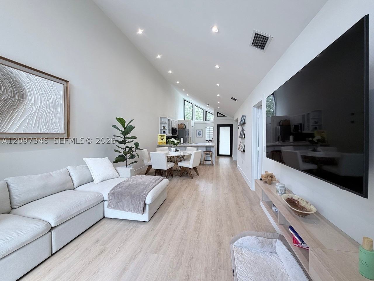 9264 Sw 132nd St - Photo 6 of 19