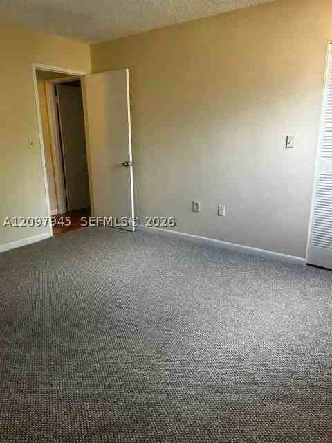 291 W Park Dr #9-201 - Photo 4 of 22