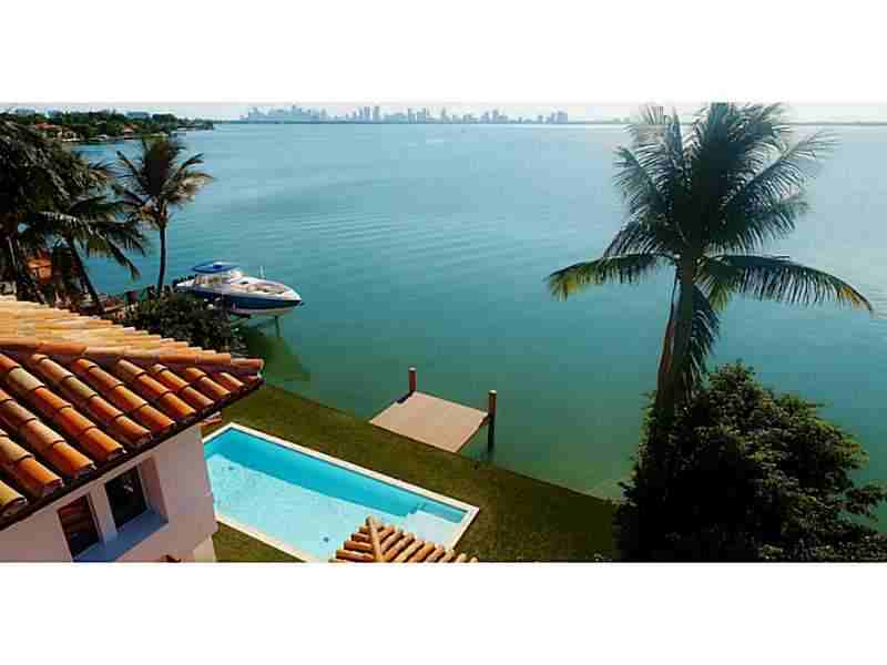 5396 N Bay Rd - Photo 3 of 8