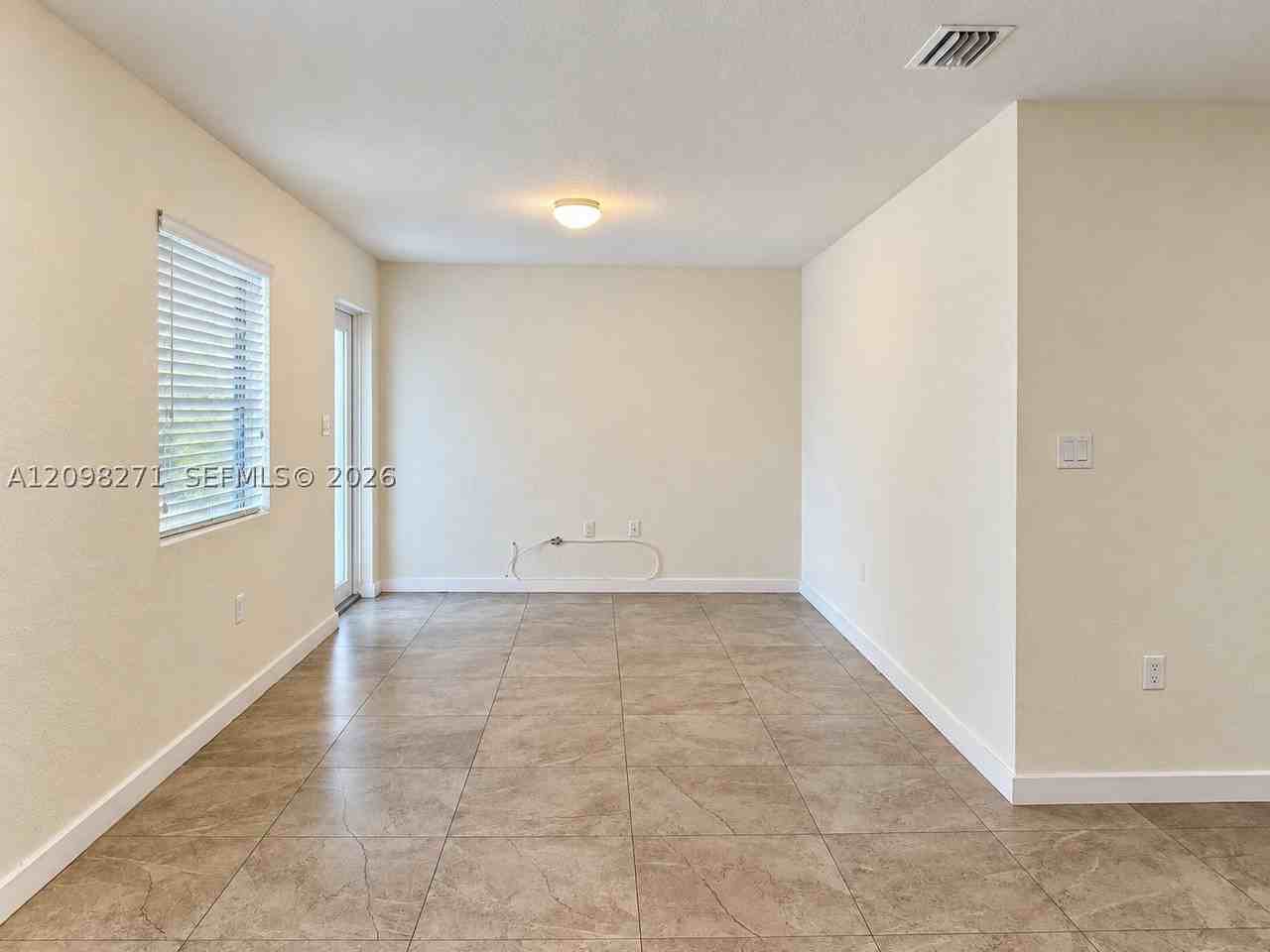 1336 Sw 69th Ave #1336 - Photo 2 of 10