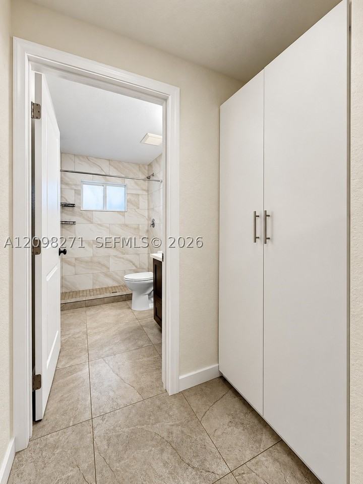 1336 Sw 69th Ave #1336 - Photo 5 of 10