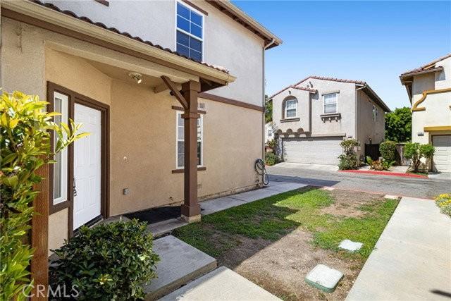 9193 Burnet Ave - Photo 3 of 8