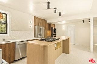1400 Randall St - Photo 6 of 8