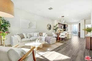 featured image of 3945 Eagle Rock Blvd #50