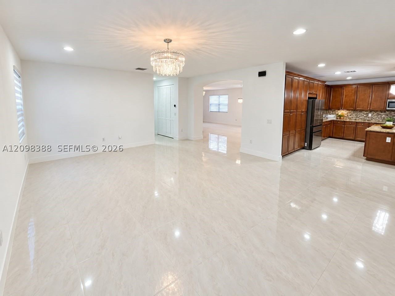8870 Nw 99th Ave #8870 - Photo 6 of 37