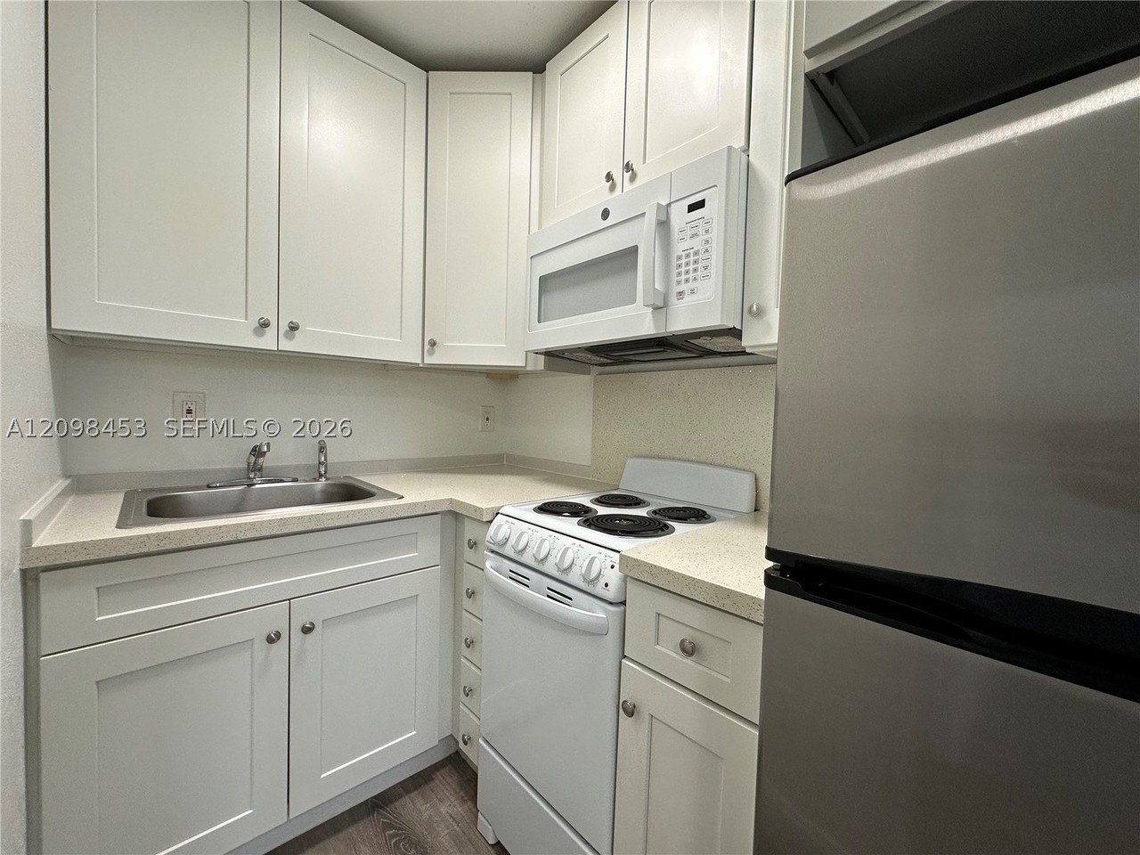 2300 Madison St #110 - Photo 5 of 20