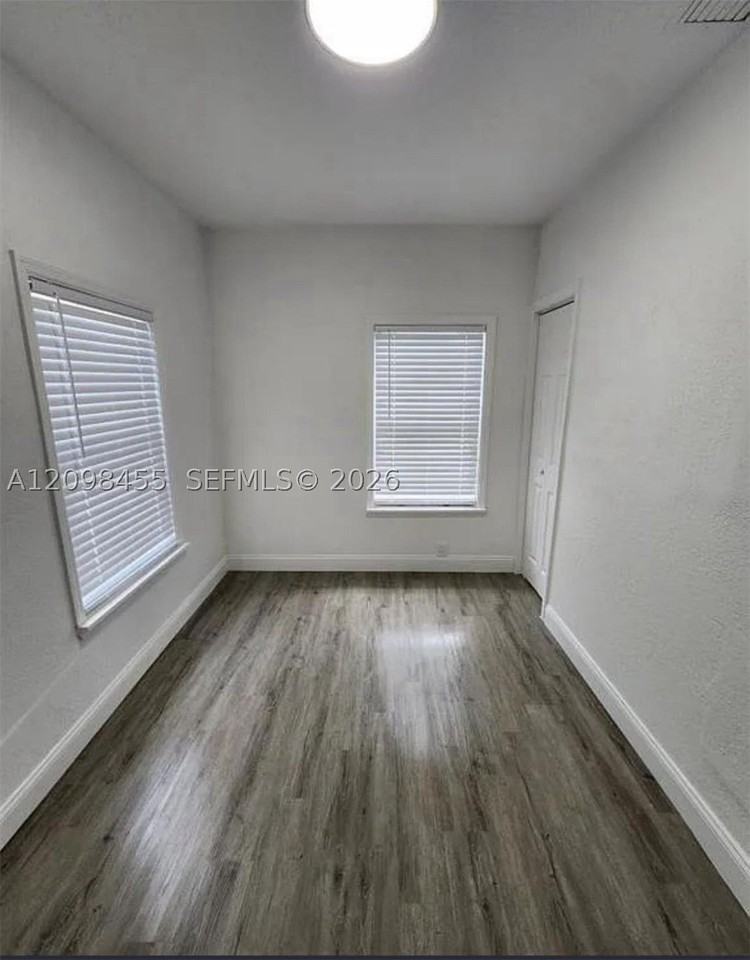 5606 Nw 8th Ave - Photo 4 of 7