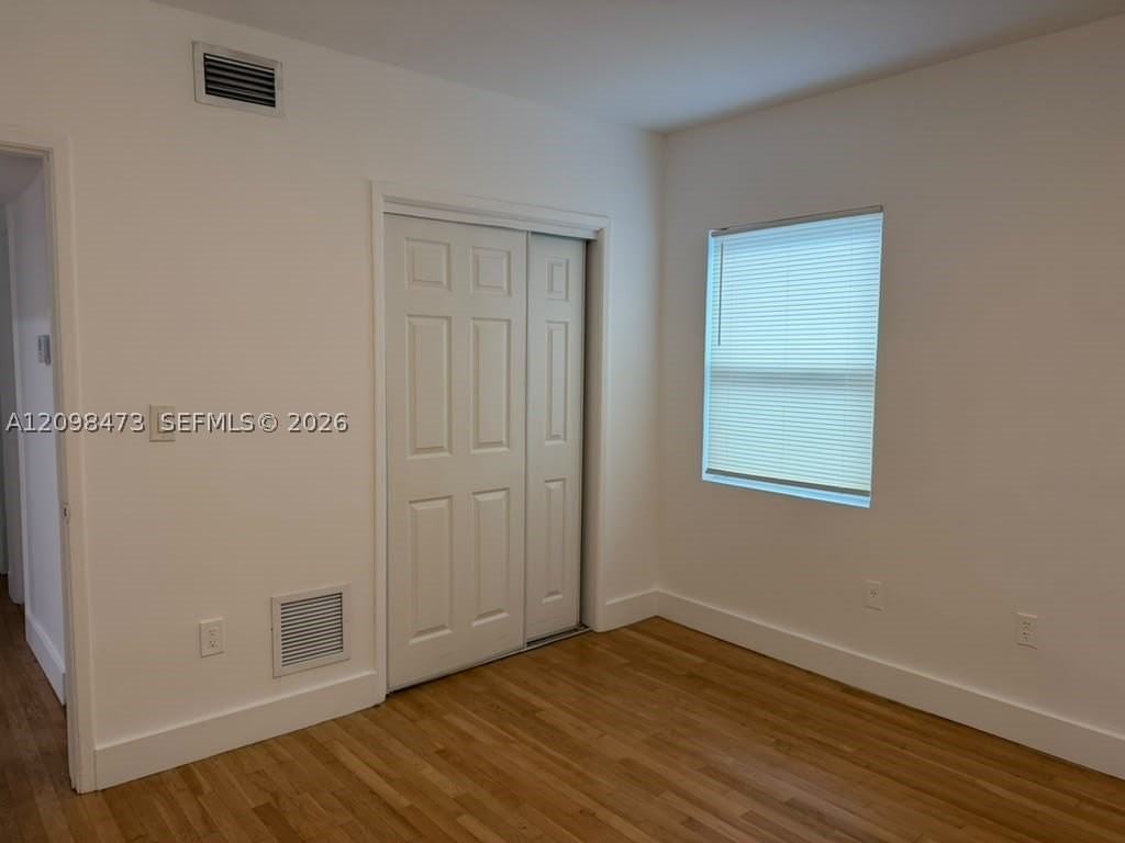9780 Bay Harbor Ter #7 - Photo 6 of 9
