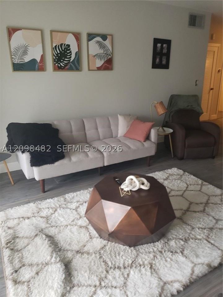 2220 Ne 68th St #1028 - Photo 2 of 27