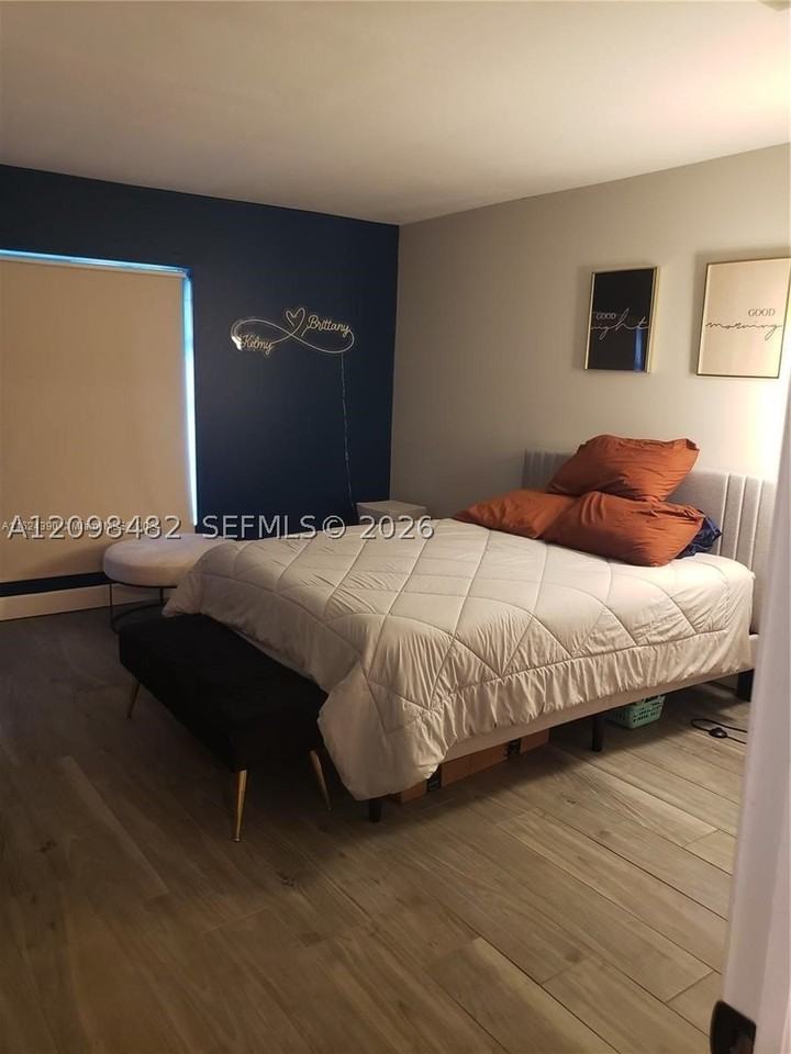2220 Ne 68th St #1028 - Photo 6 of 27