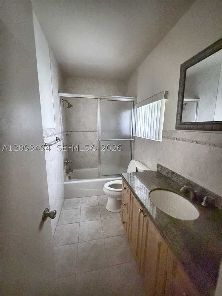 7743 Sw 72nd Ct #7743 - Photo 7 of 16