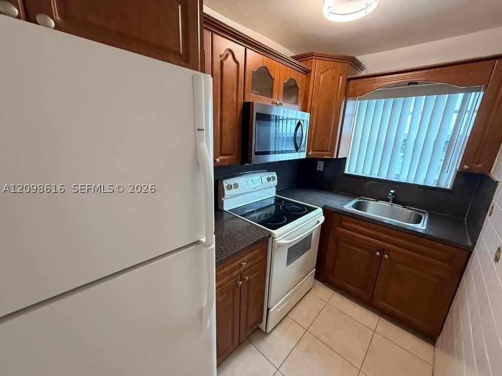 1620 Sw 1st St #15 - Photo 6 of 11