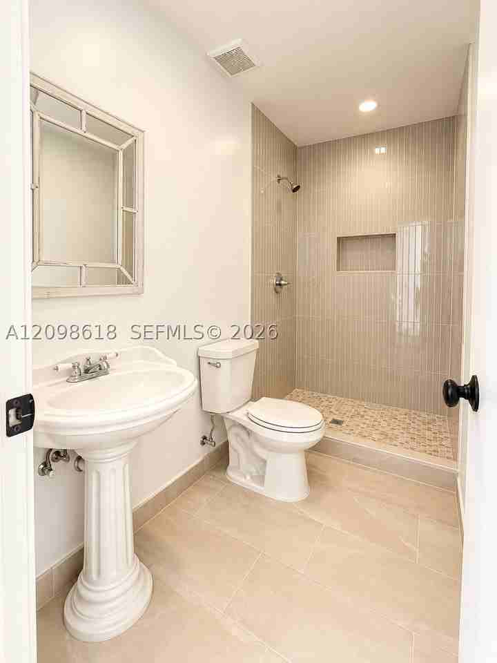 2560 Nw 81st Ter - Photo 7 of 13